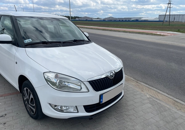 Skoda Fabia cena 18900 przebieg: 211000, rok produkcji 2014 z Nidzica małe 254